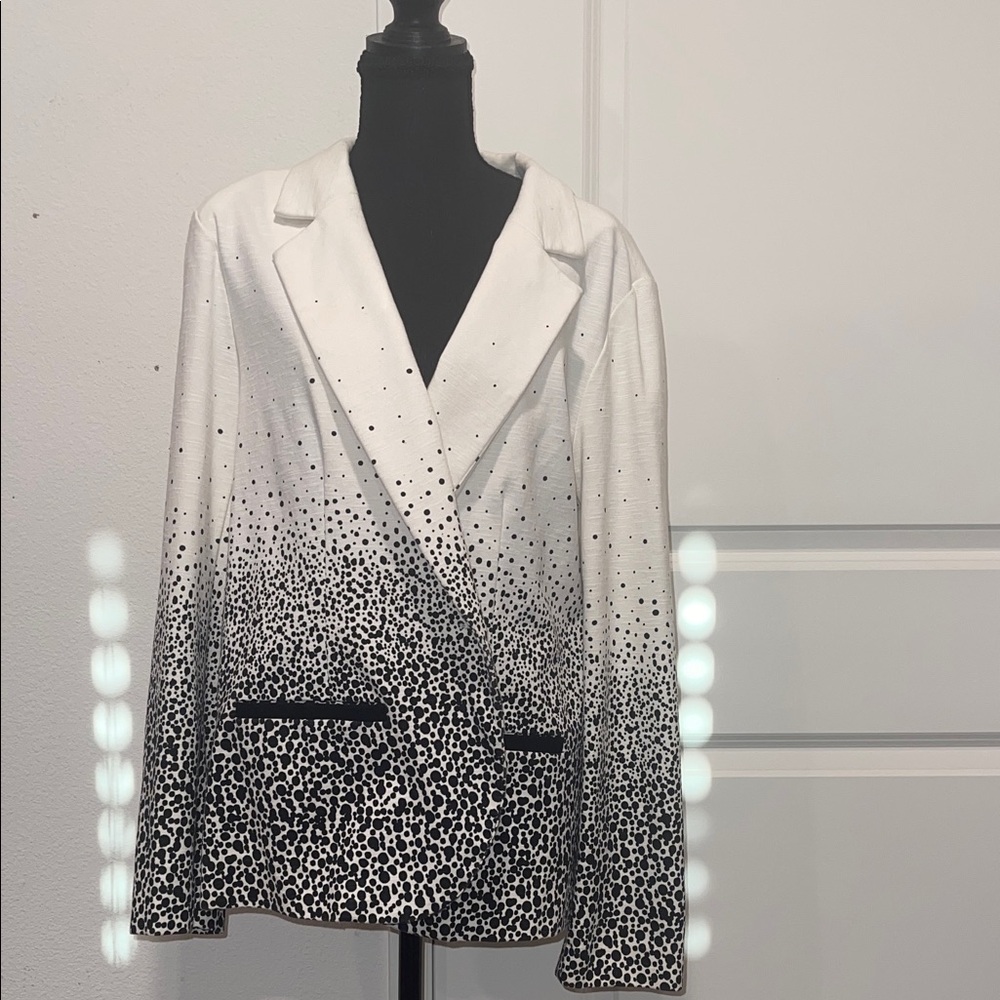 Women's Black & White Ombre Leopard Blazer